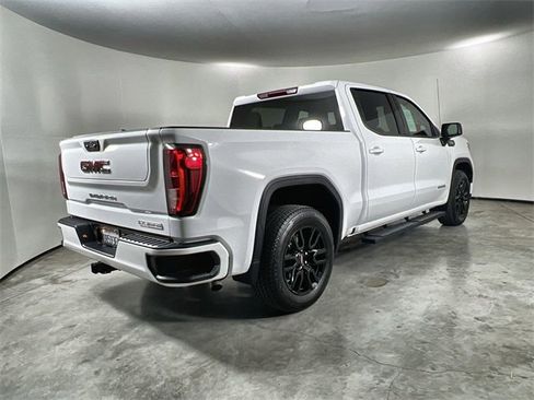 Used 2025 GMC Sierra 1500 Elevation image 8