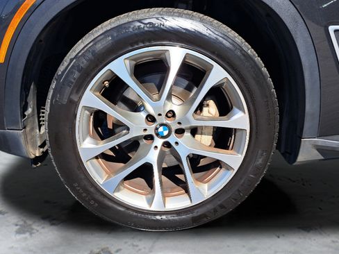 Used 2023 BMW X5 xDrive40i AWD/4WD image 28