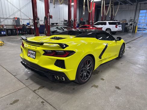 Used 2024 Chevrolet Corvette Stingray w/ Z51 Performance Package image 8
