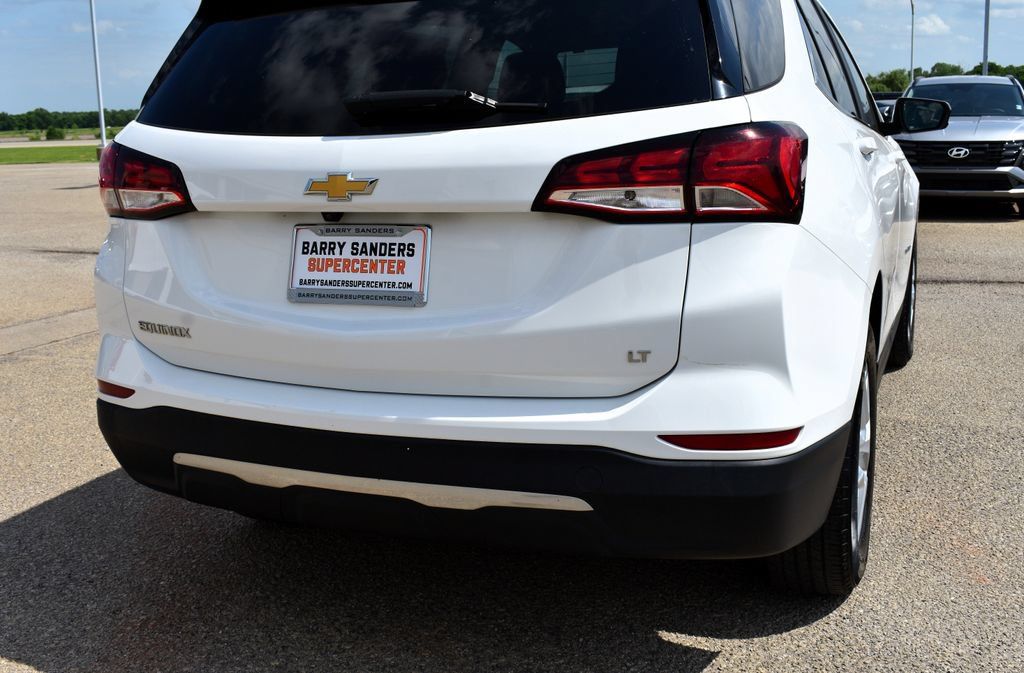 Used 2022 Chevrolet Equinox LT FWD image 9