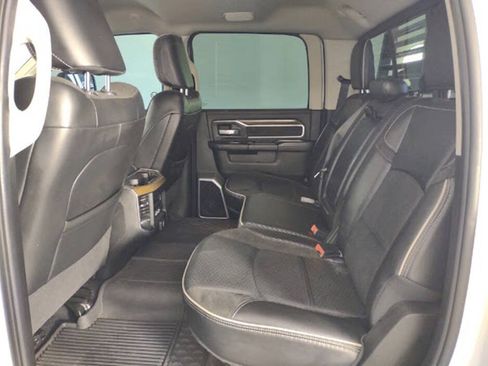 Used 2023 RAM 2500 Laramie AWD/4WD image 12