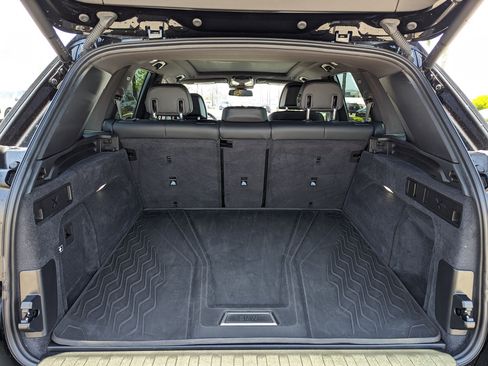 Used 2024 BMW X5 M60i w/ Climate Comfort Package image 33