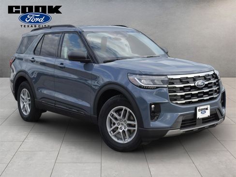 New 2026 Ford Explorer Active w/ Active Comfort Package RWD image 3