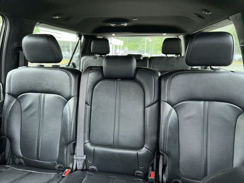 Used 2024 Jeep Wagoneer L Series II w/ Flexible Seating Group AWD/4WD image 10