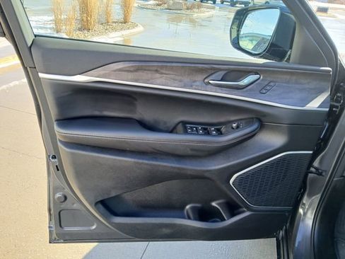 New 2026 Jeep Grand Cherokee L Limited image 11