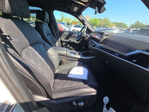 Used 2024 BMW X5 sDrive40i image 8