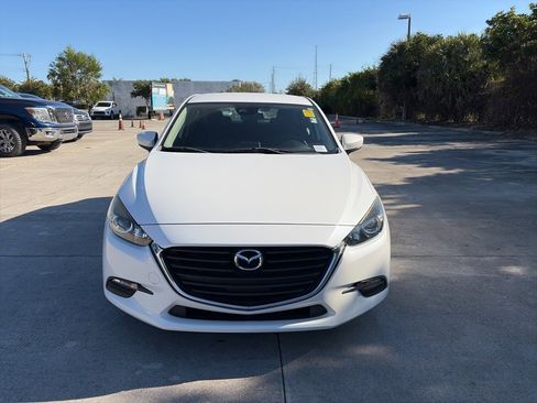 Used 2018 MAZDA MAZDA3 Touring image 8