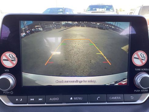 Used 2023 Nissan Sentra SV image 19