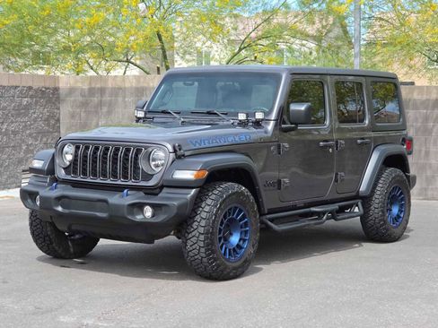 Used 2024 Jeep Wrangler Sport image 5