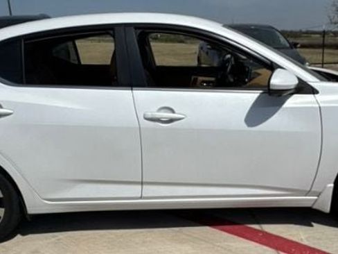 Used 2024 Nissan Sentra SV w/ SV Premium Package image 5