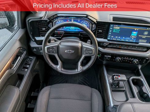 Used 2026 Chevrolet Silverado 1500 LT Trail Boss w/ Convenience Package II AWD/4WD image 17
