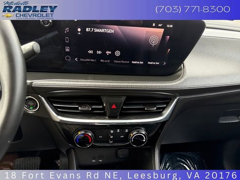 Used 2024 Buick Encore GX Sport Touring image 15