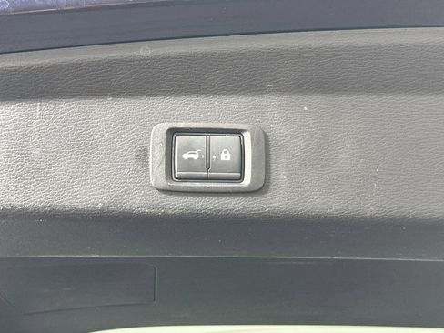 Used 2024 Mitsubishi Outlander SE FWD image 32