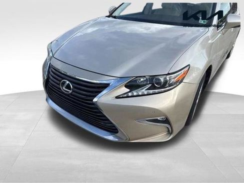 Used 2016 Lexus ES 350 w/ Premium Package w/Wood Trim image 1