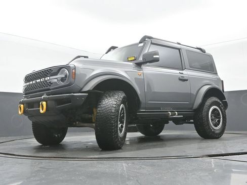 Used 2021 Ford Bronco Badlands image 28