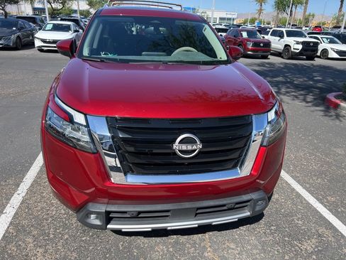 Used 2022 Nissan Pathfinder SL w/ SL Premium Package AWD/4WD image 11