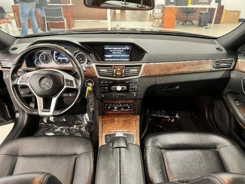 Used 2013 Mercedes-Benz E 350 4MATIC Sedan image 8