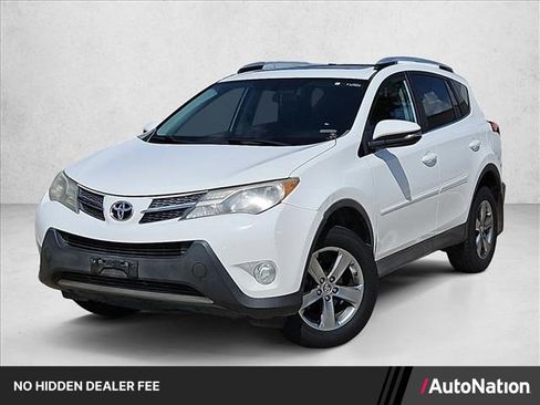 Used 2015 Toyota RAV4 XLE FWD image 1