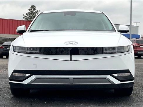 Certified 2024 Hyundai Ioniq 5 SEL image 4