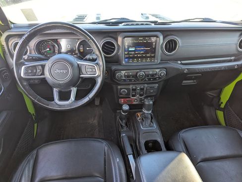 Used 2021 Jeep Wrangler Unlimited Rubicon 4xe w/ Cold Weather Group AWD/4WD image 29