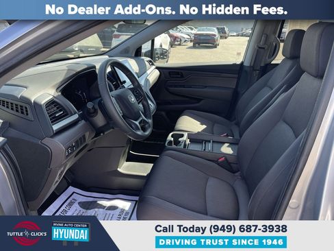 Used 2024 Honda Odyssey EX image 18