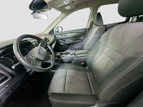 Used 2025 Nissan Rogue SV AWD/4WD image 13