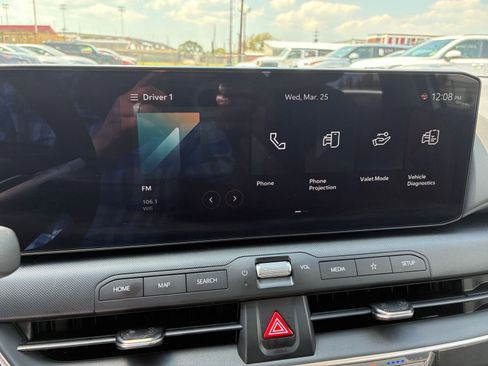 Used 2025 Kia K4 LXS image 17