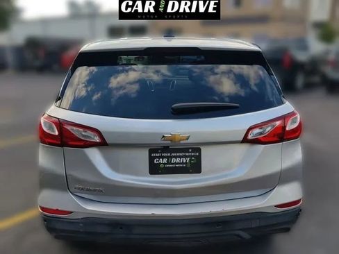 Used 2020 Chevrolet Equinox LS w/ LS Convenience Package image 6