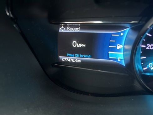 Used 2018 Ford Explorer XLT w/ Equipment Group 202A image 12