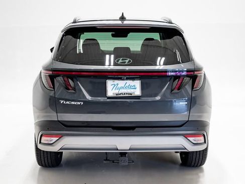 Used 2025 Hyundai Tucson Limited AWD/4WD image 36