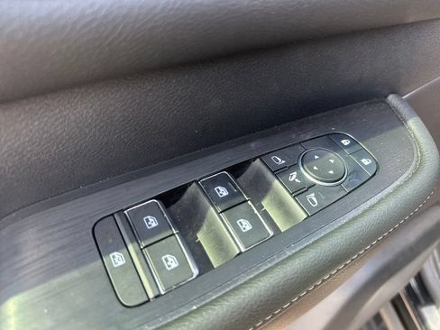 Used 2025 Nissan Armada Platinum AWD/4WD image 24