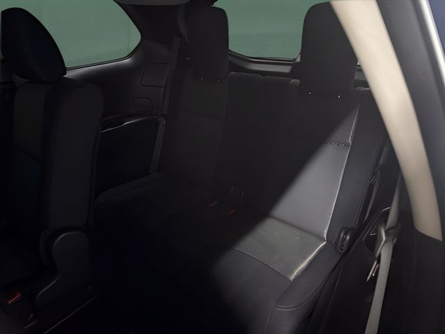 Used 2020 Nissan Pathfinder SV FWD image 14