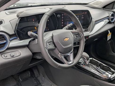 New 2026 Chevrolet Trax LT w/ Driver Confidence Package FWD image 3
