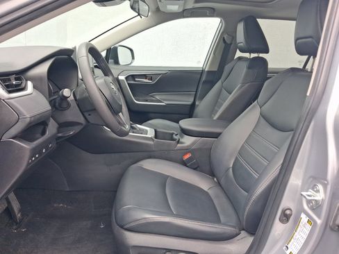 Used 2024 Toyota RAV4 XLE Premium w/ Weather Package AWD/4WD image 5
