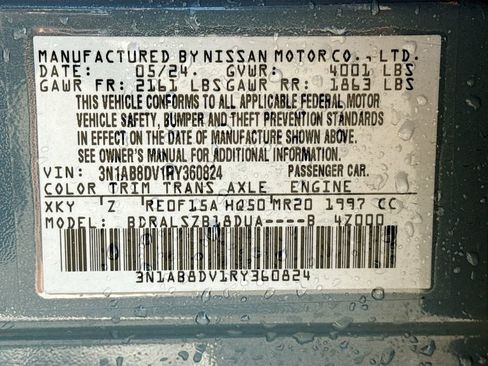 Used 2024 Nissan Sentra SR w/ SR Premium Package image 31