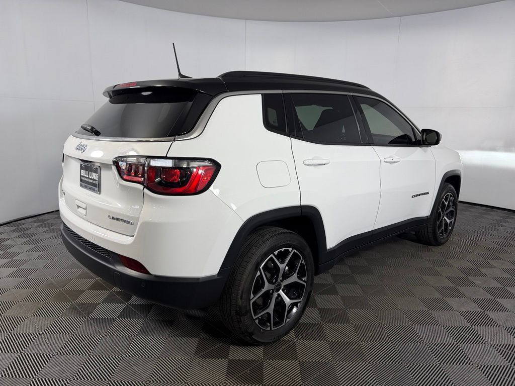 Used 2025 Jeep Compass Limited AWD/4WD image 7