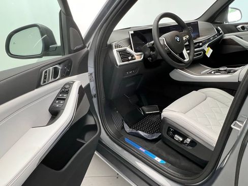 Used 2026 BMW X5 sDrive40i image 22