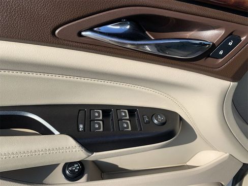 Used 2014 Cadillac SRX Luxury w/ Driver Assist Package image 13