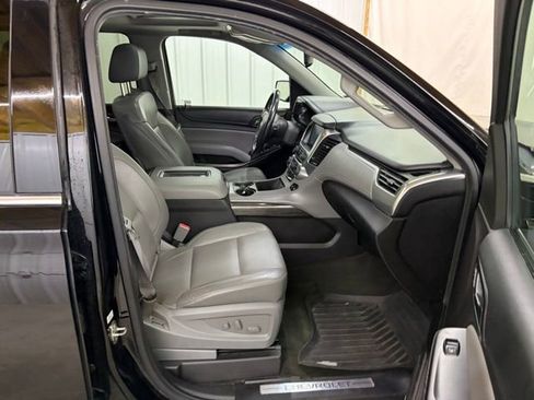 Used 2015 Chevrolet Suburban LT AWD/4WD image 23