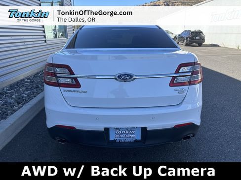 Used 2017 Ford Taurus SEL image 6