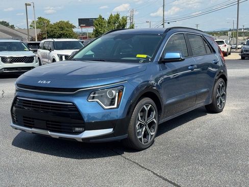 New 2025 Kia Niro EX Touring image 6