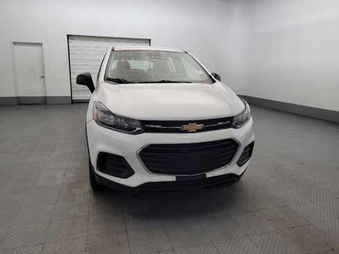 Used 2019 Chevrolet Trax LS image 14