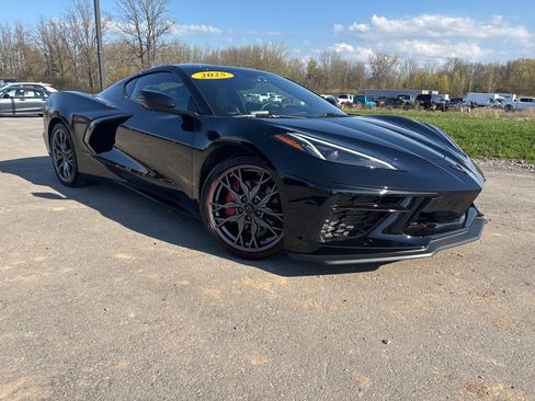 Certified 2025 Chevrolet Corvette Stingray Coupe RWD image 1