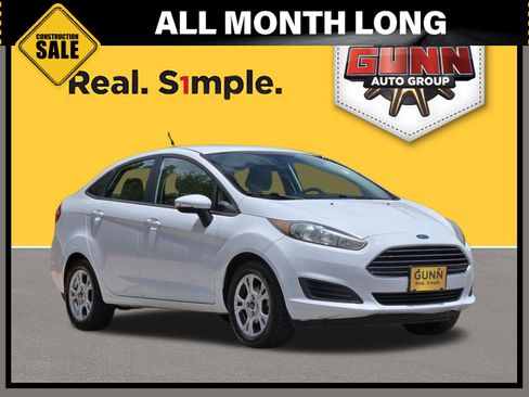 Used 2016 Ford Fiesta SE FWD image 1