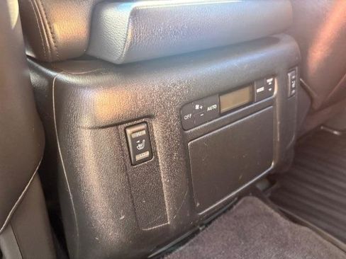 Used 2012 INFINITI QX56 4WD w/ Deluxe Touring Pkg image 42