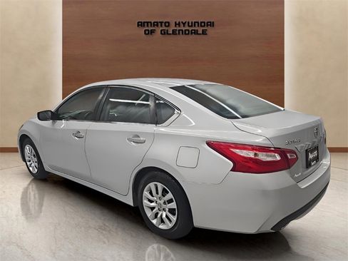 Used 2017 Nissan Altima 2.5 S w/ Power Driver Seat Package image 4