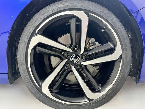 Used 2021 Honda Accord Sport image 11