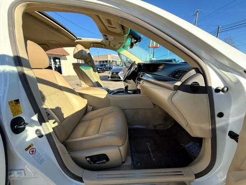 Used 2015 Lexus LS 460 Luxury image 42