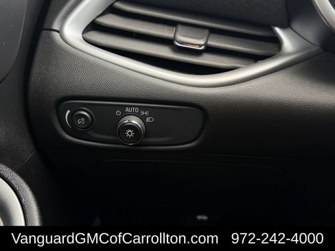 Used 2024 Chevrolet Malibu LT FWD image 24