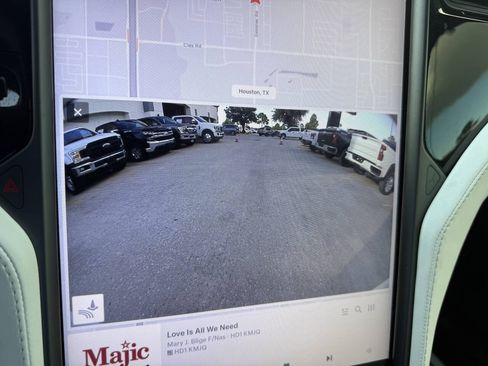 Used 2019 Tesla Model X 75D AWD/4WD image 30
